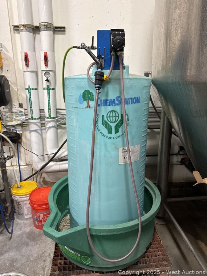 chemstation-150-gallon-caustic-waste-tank-624191