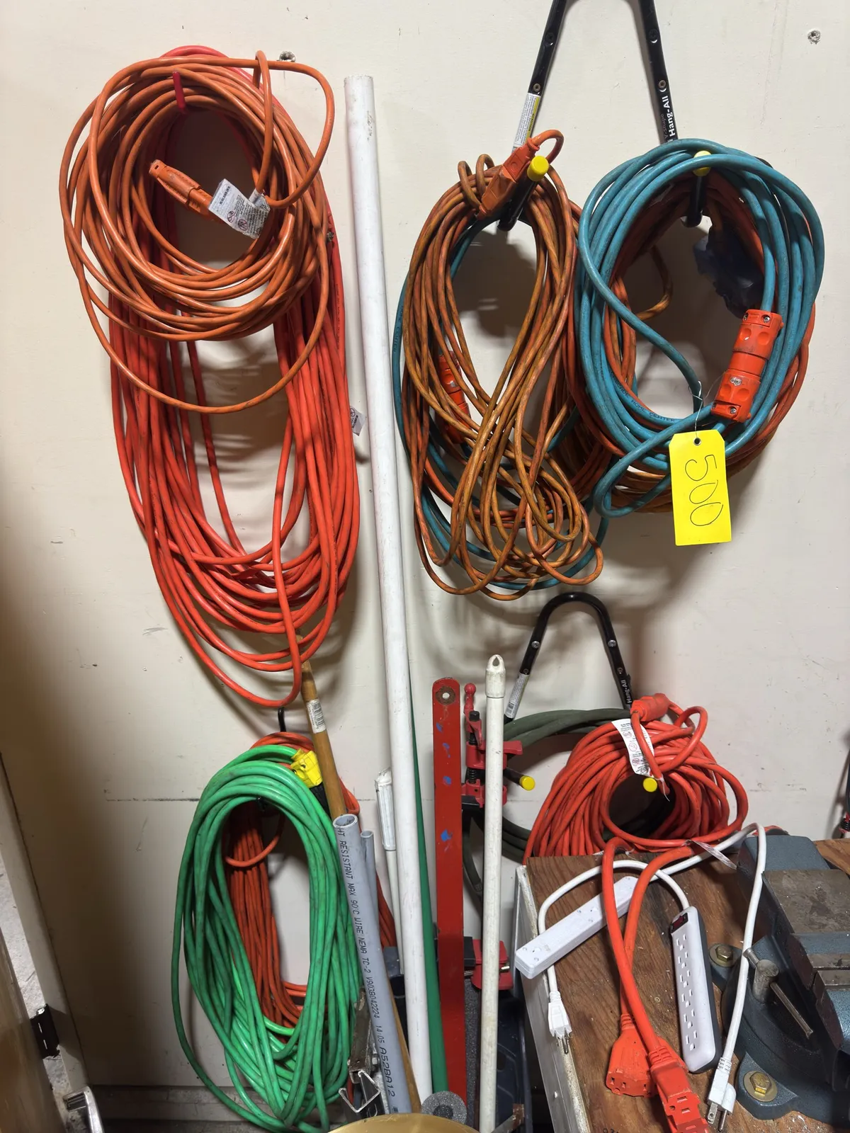 contents-of-wall-extension-cables-fff43f