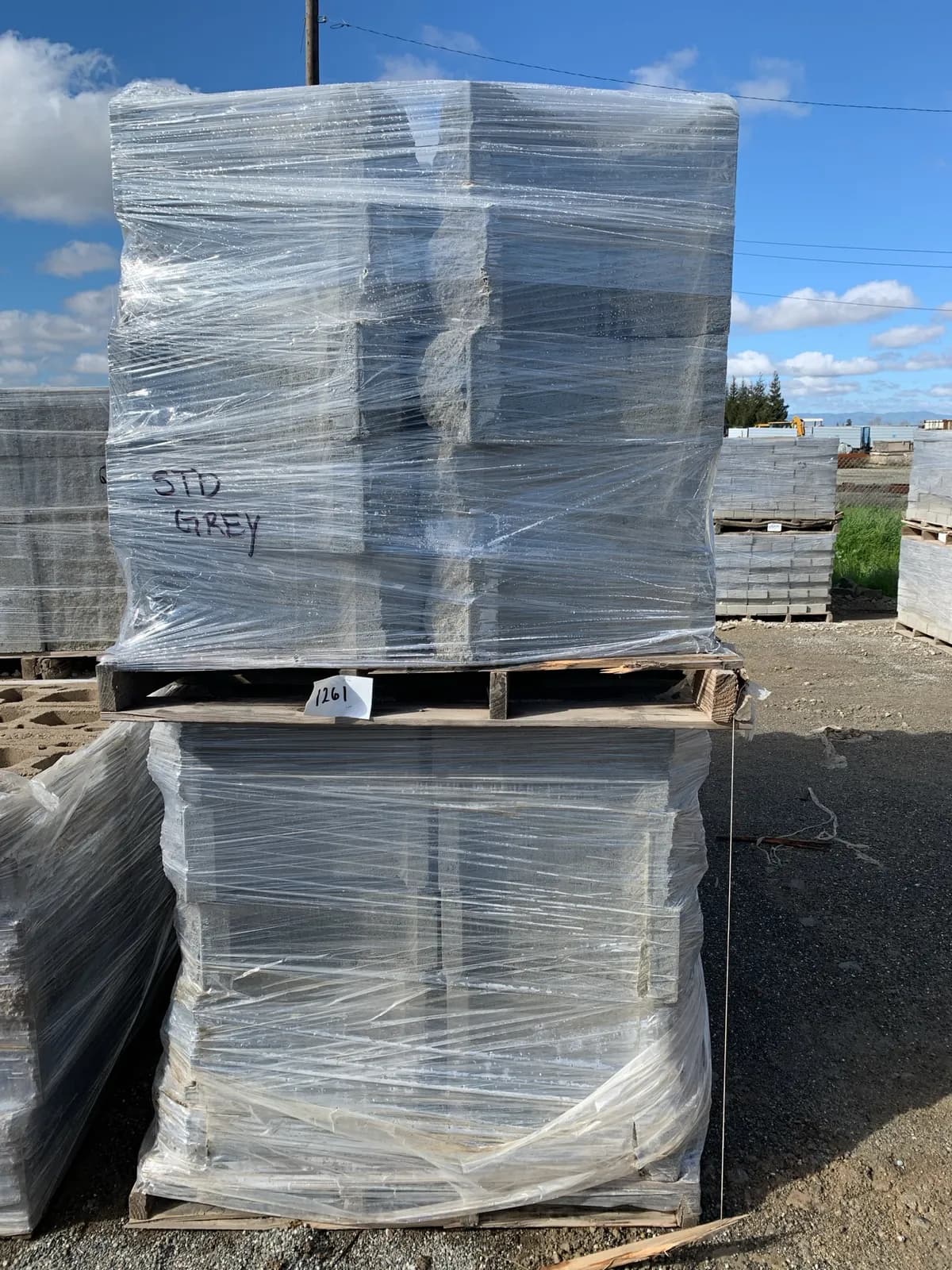 2-pallets-of-keystone-standard-tri-plane-gray-422e55