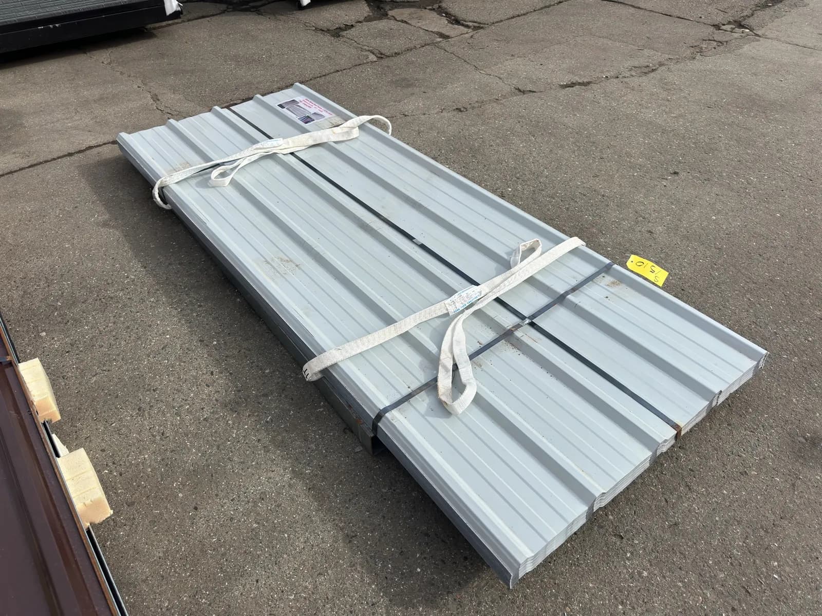 70-white-metal-roof-panels-787x3x04mm-unused-mm2lqy9e