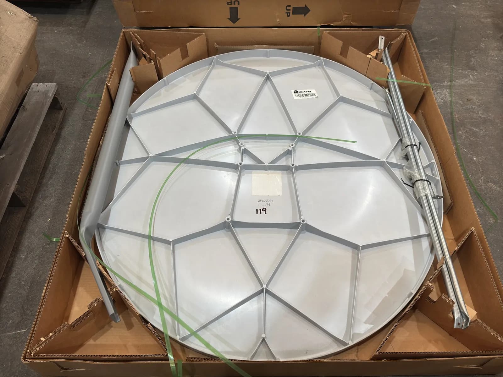 global-skyware-type-123-12m-reflector-with-class-ii-feed-support-e30782