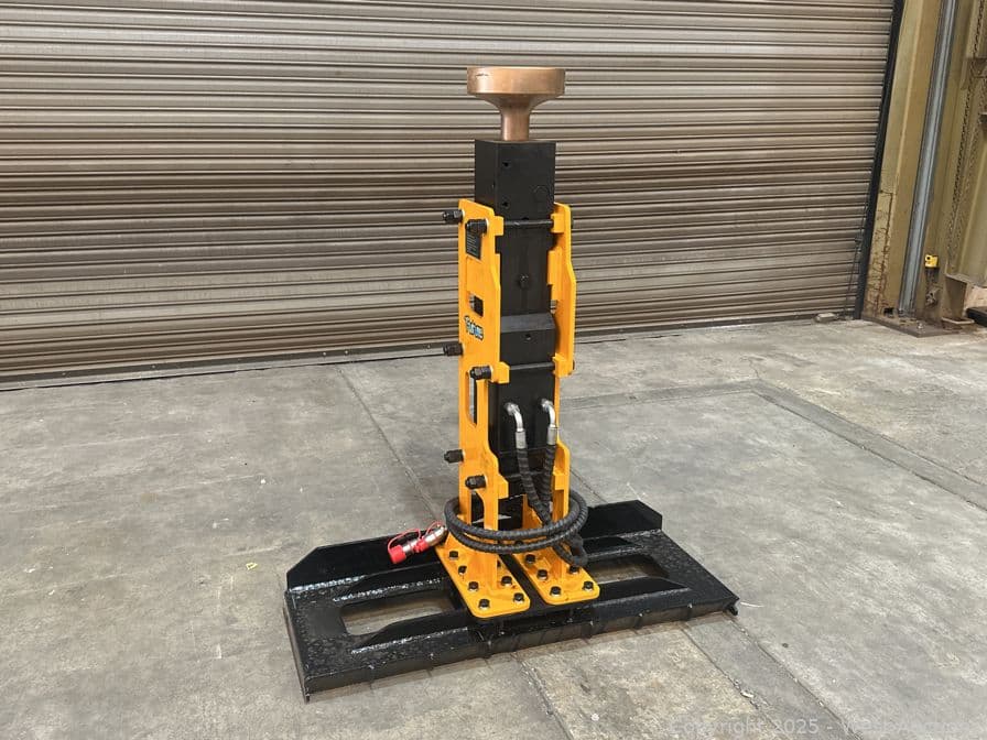 2026-future-ft-d680-skid-steer-post-driver-unused-mn9bw5oy