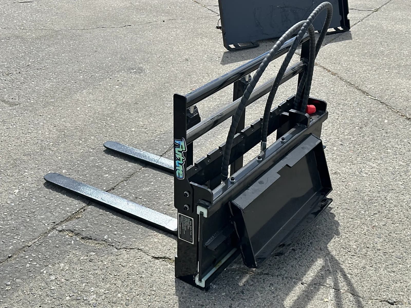 2026-future-cyhc-mini-skid-steer-hydraulic-fork-attachment-unused-mn9bw7sx