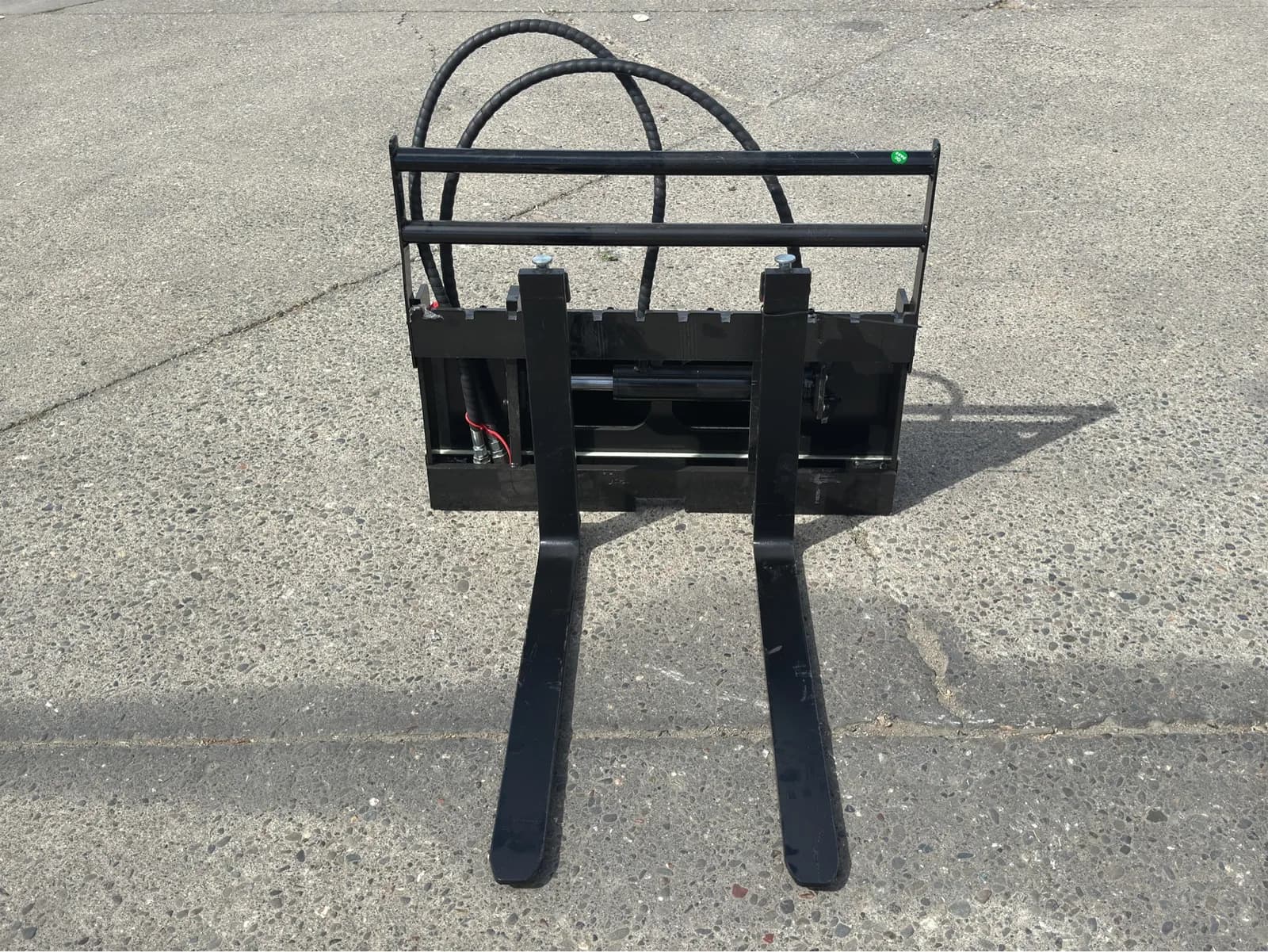 2026-future-cyhc-mini-skid-steer-hydraulic-fork-attachment-unused-mn9bwavi