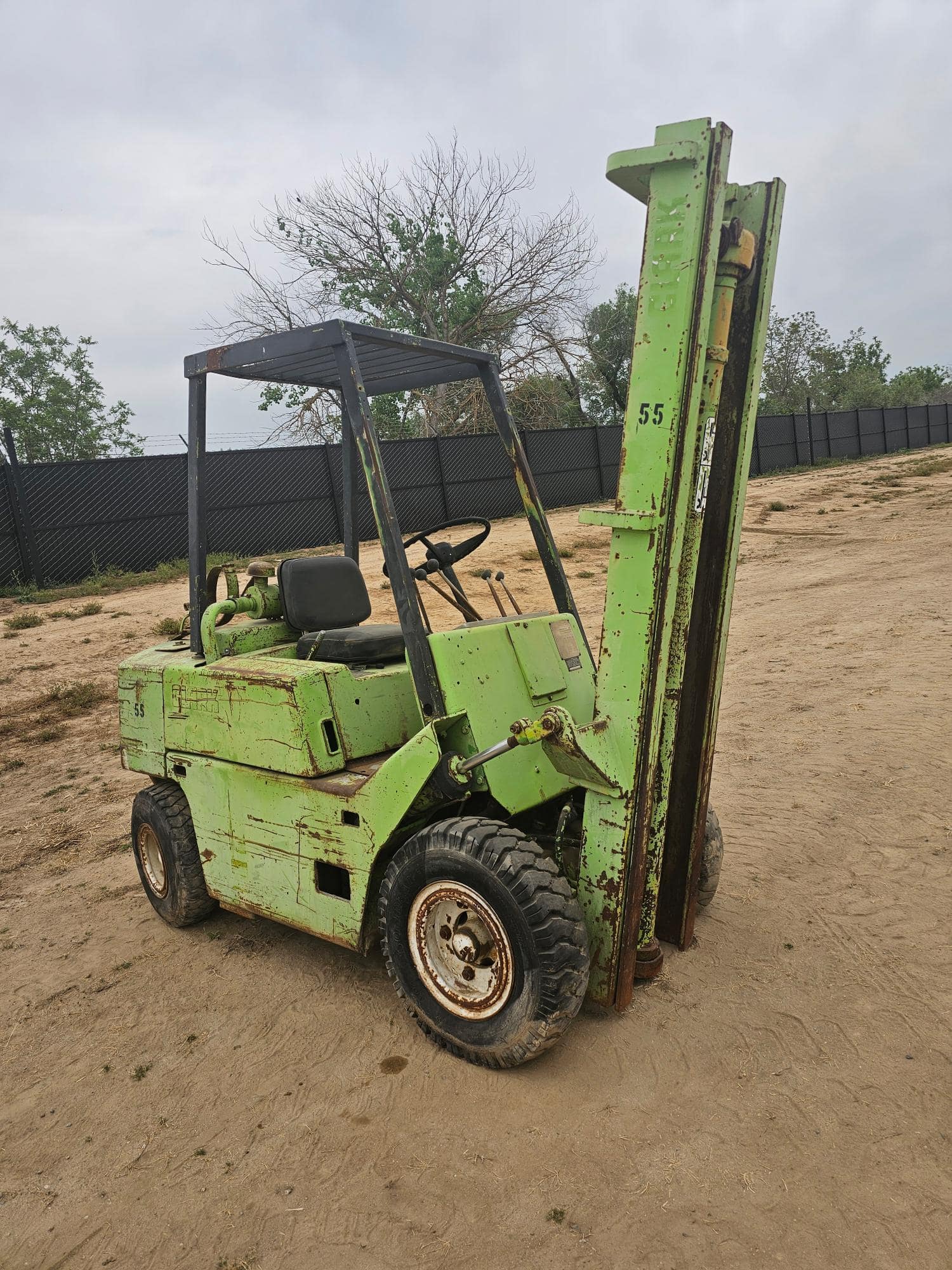 clark-c500-series-forklift-not-running-ms7vx1ad