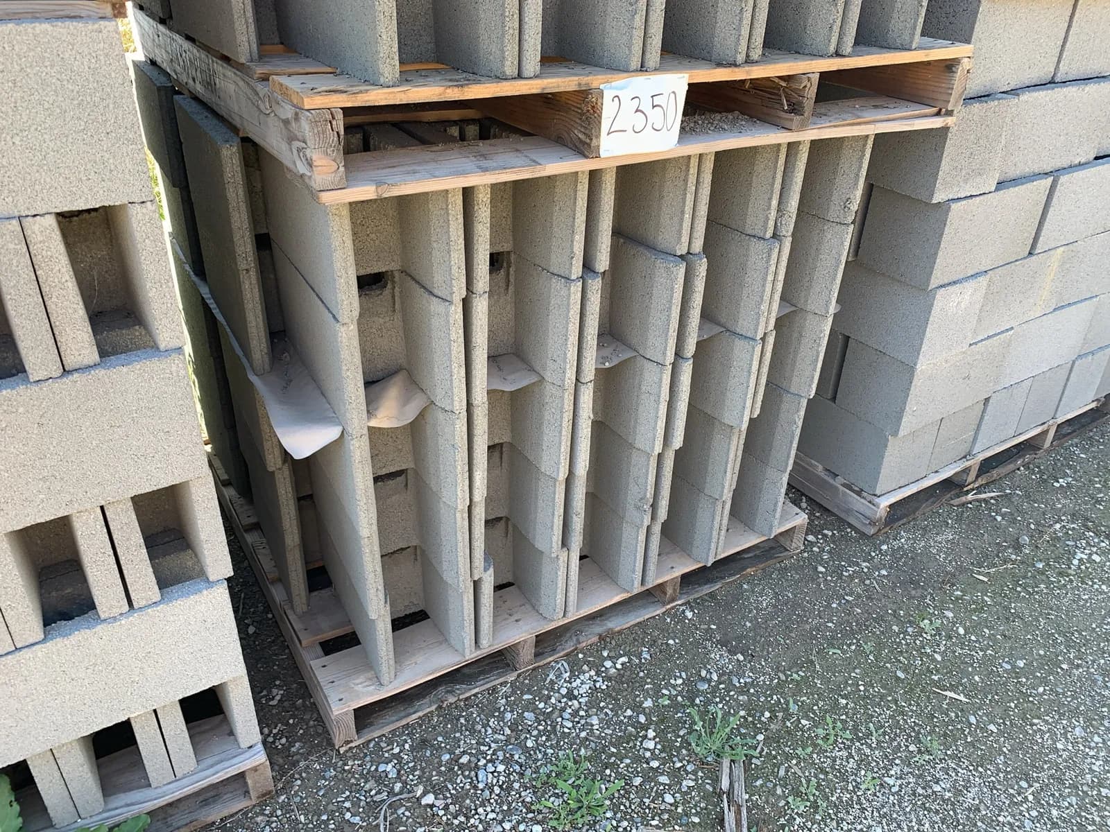 3-pallets-8x8x16-grout-lock-gray-2dd181