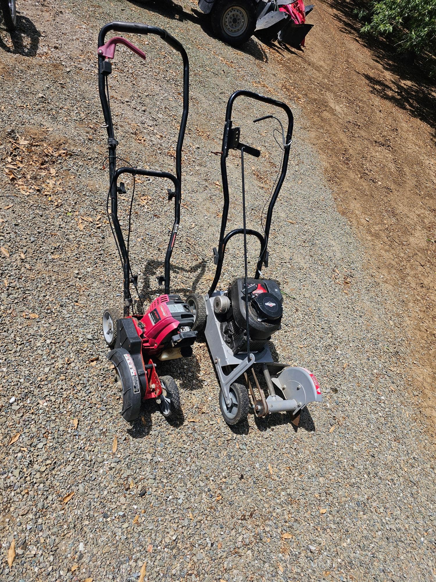 2-lawn-edgers-ms8478cz