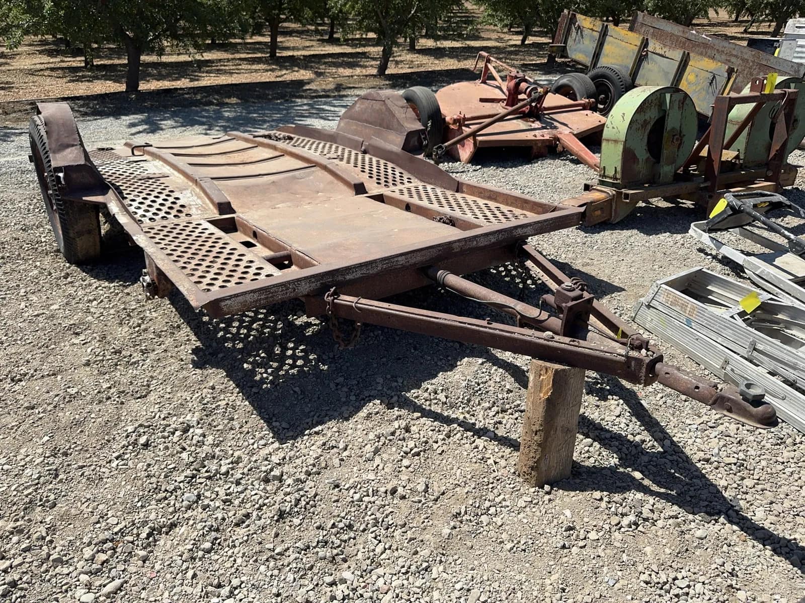 car-trailer-2fa7c4