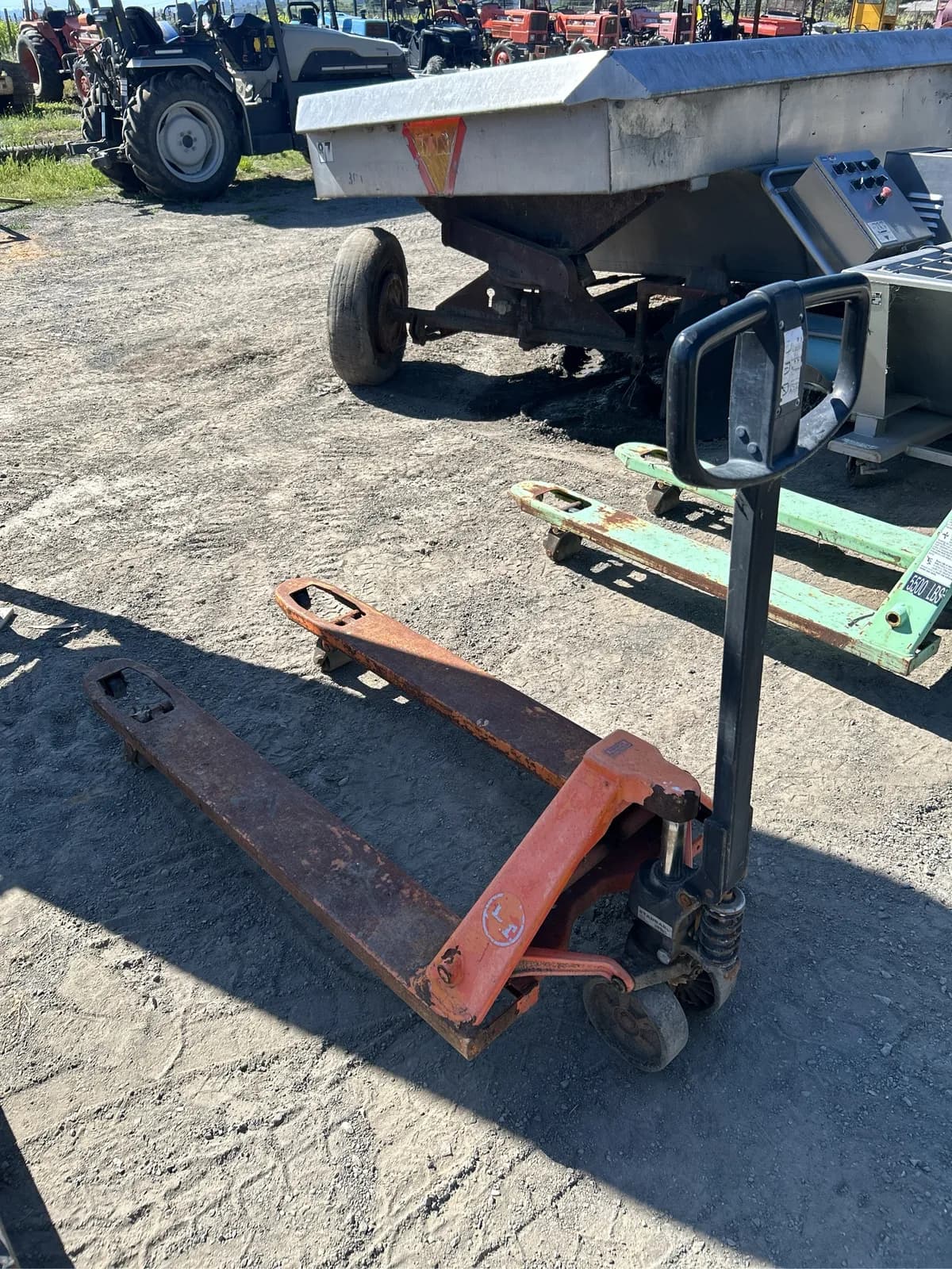 pallet-jack-19668d