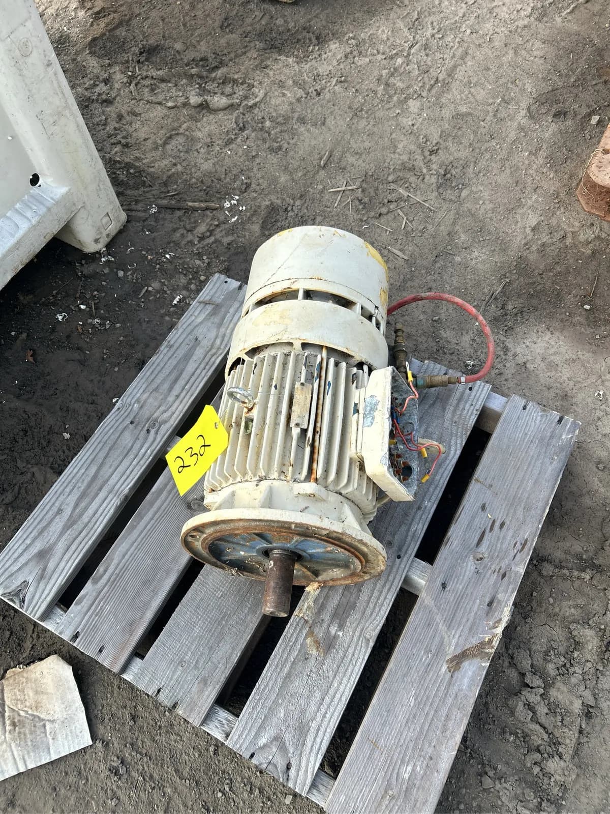 electric-motor-de9375