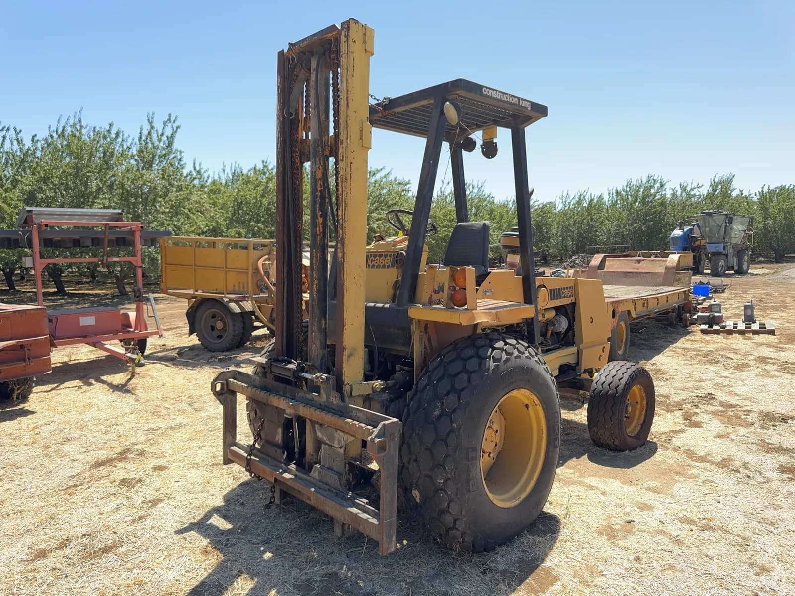 case-584-rough-terrain-forklift-ms7vig0e