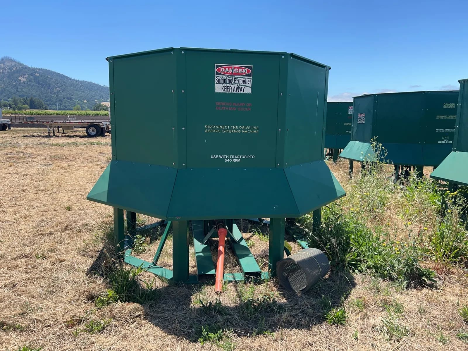 shur-farm-wind-machine-b88e3b