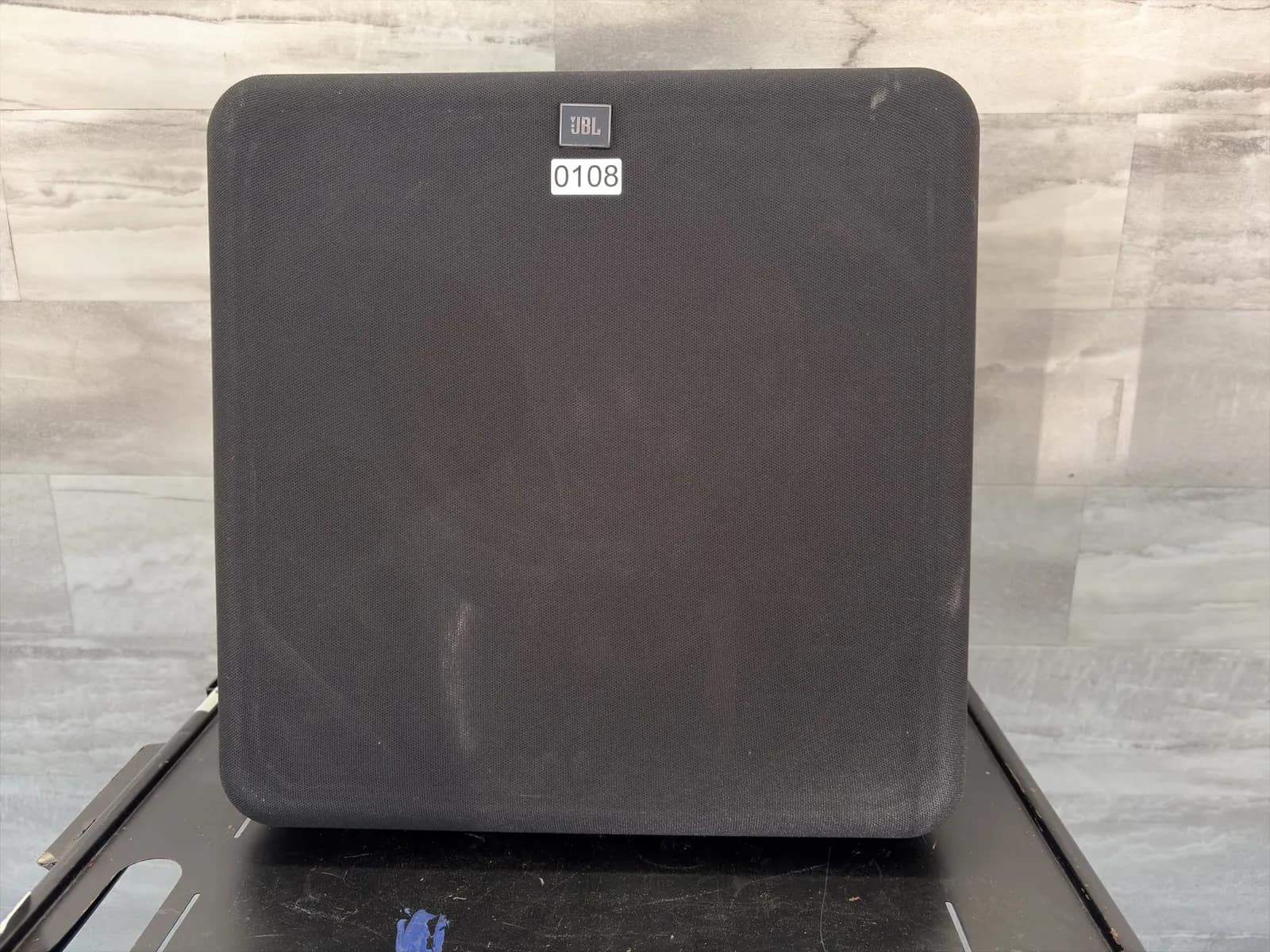 1-jbl-8340-professional-cinema-surround-speaker-18-x-18-x-11-and-quick-mount-fixed-angle-bracket-mpr3fnej