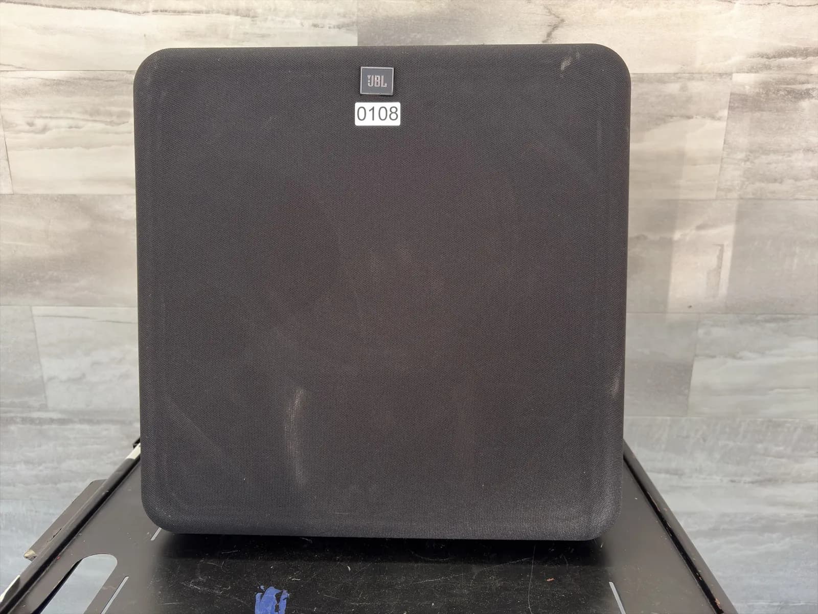 1-jbl-8340-professional-cinema-surround-speaker-18-x-18-x-11-and-quick-mount-fixed-angle-bracket-mpr3fnej