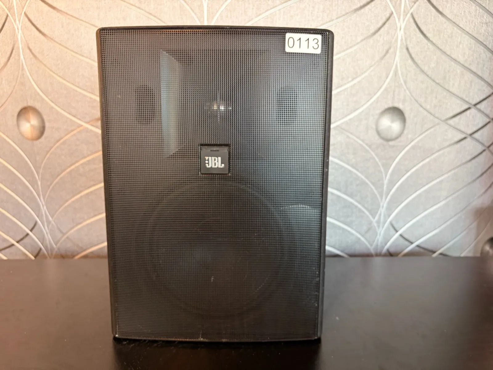jbl-pro-control-28-wall-speakers-8in-black-0113-1778886812079-mp7ja0tr