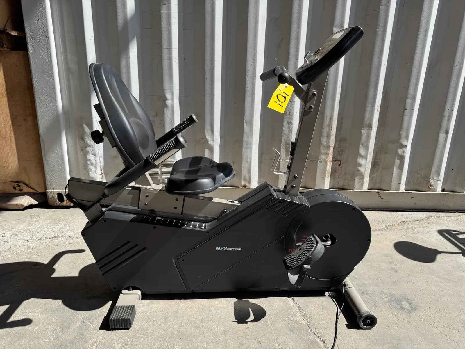 new-balance-5k-6100-recumbent-bike-mpcpxhue
