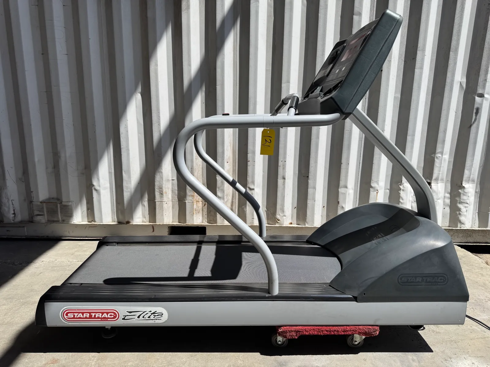 star-trac-elite-treadmill-mpcoz9tk