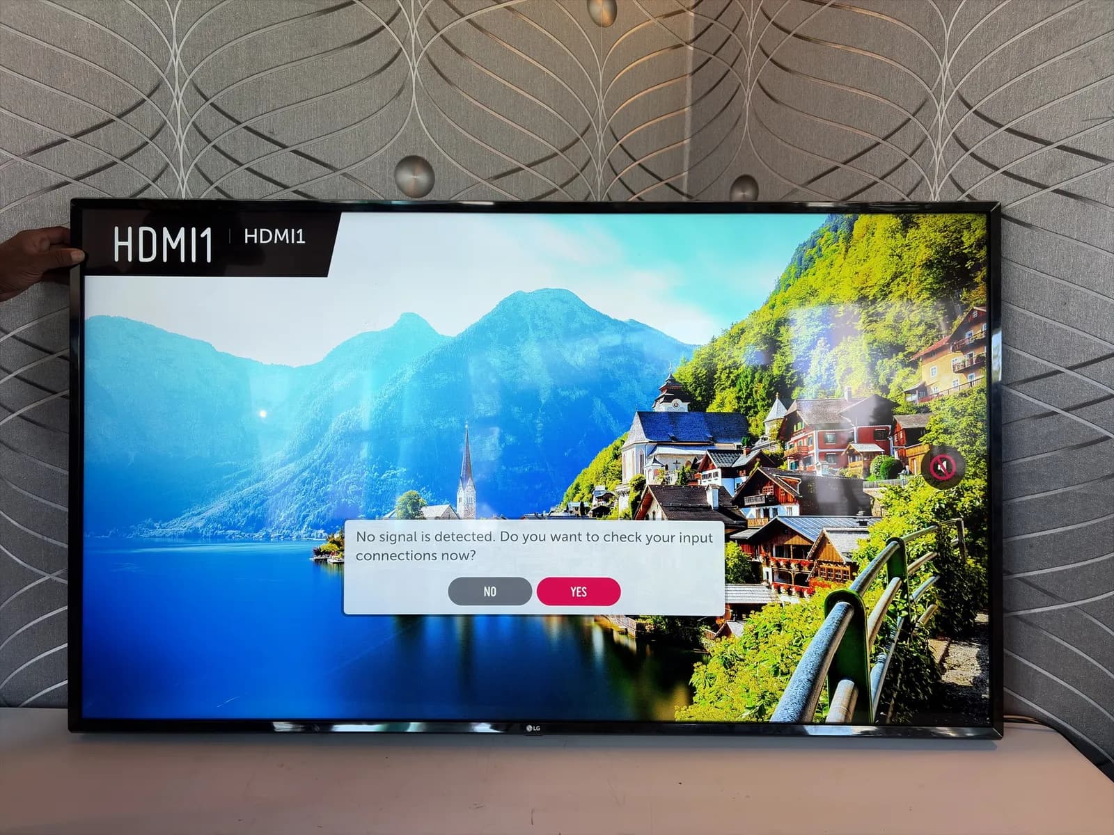 50-lg-tv-with-articulating-wall-mount-and-remote-control-mpn340en
