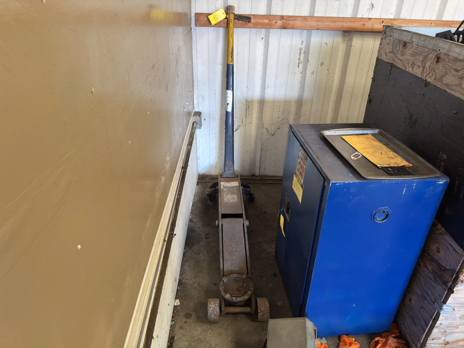 heavy-duty-4-ton-hydraulic-jack-2b5b35