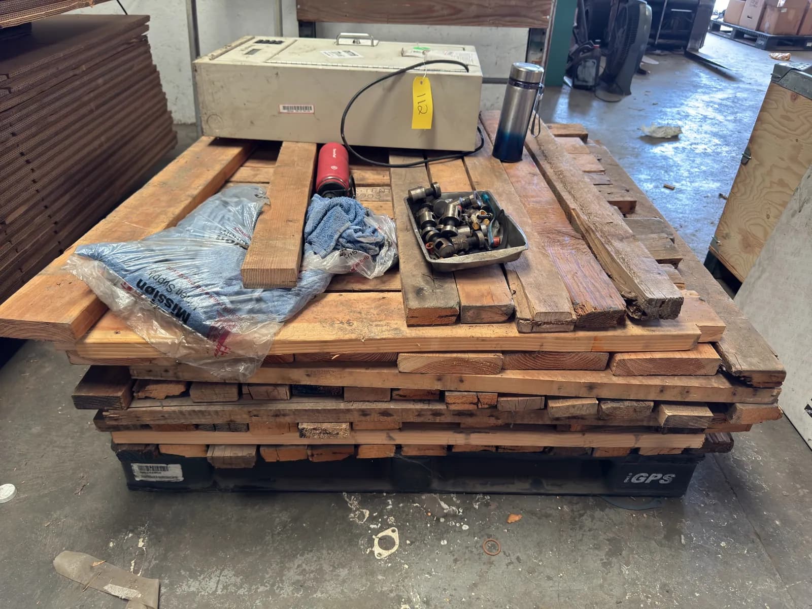 contents-of-pallet-assorted-wood-the-key-watcher-lockbox-and-more-7255b8