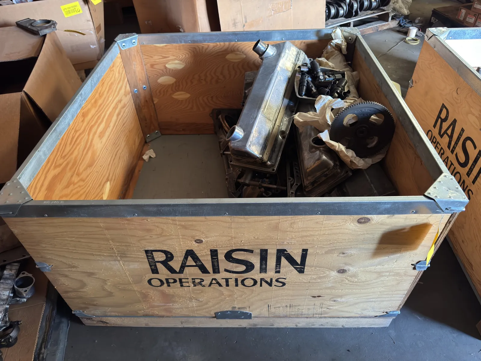 contents-of-bin-assorted-diesel-engine-parts-hardware-and-accessories-518678