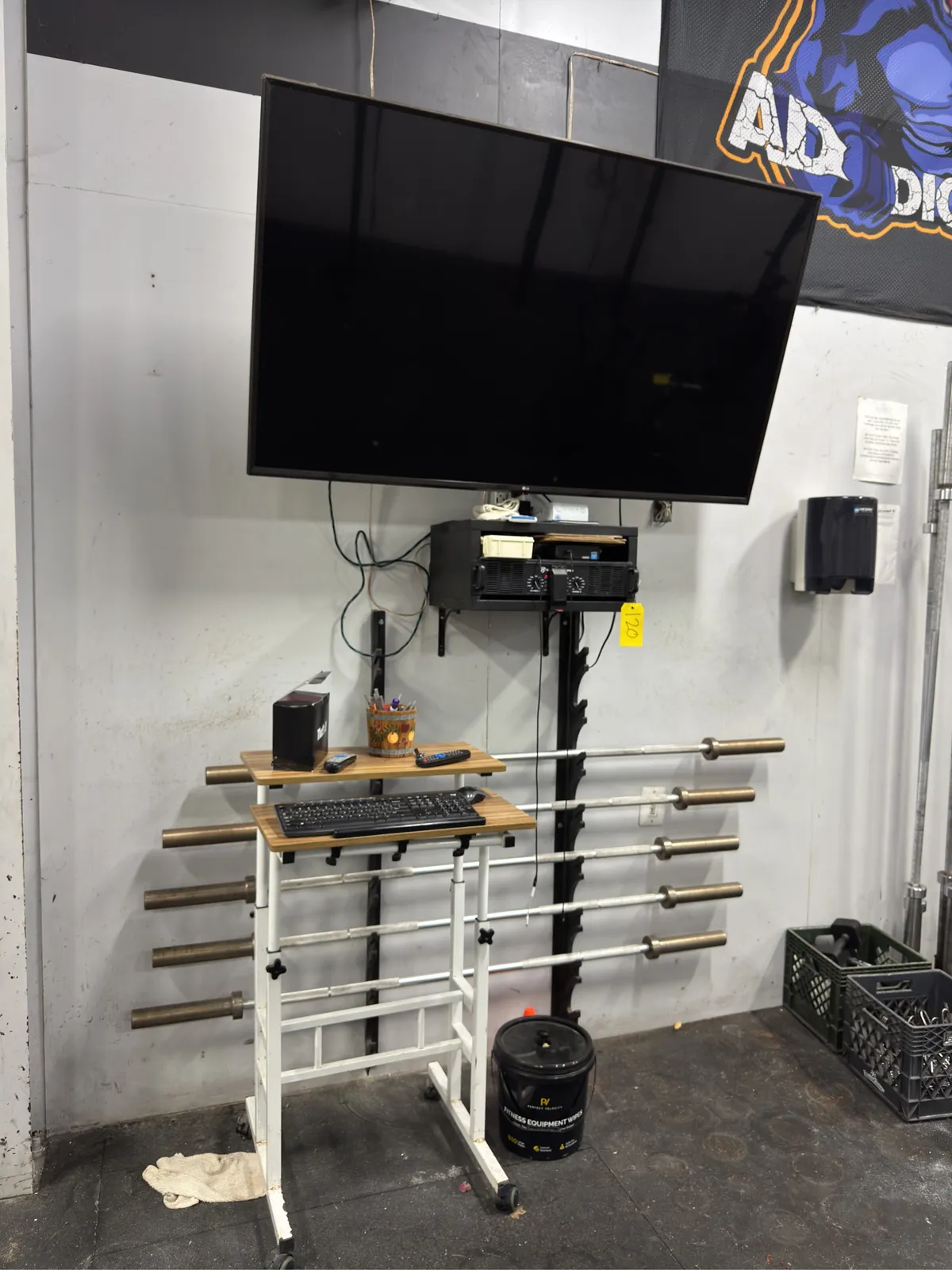 65-lg-tv-rockford-sound-system-and-barbells-05ef66