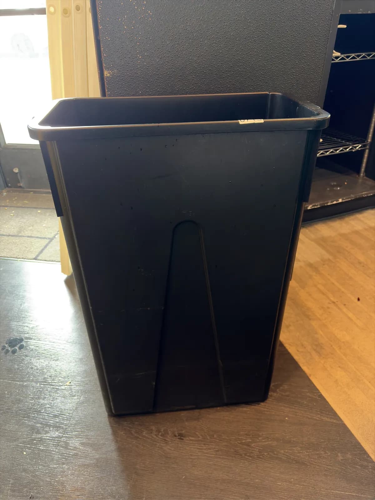 23-gal-87l-container-black-f8cb22