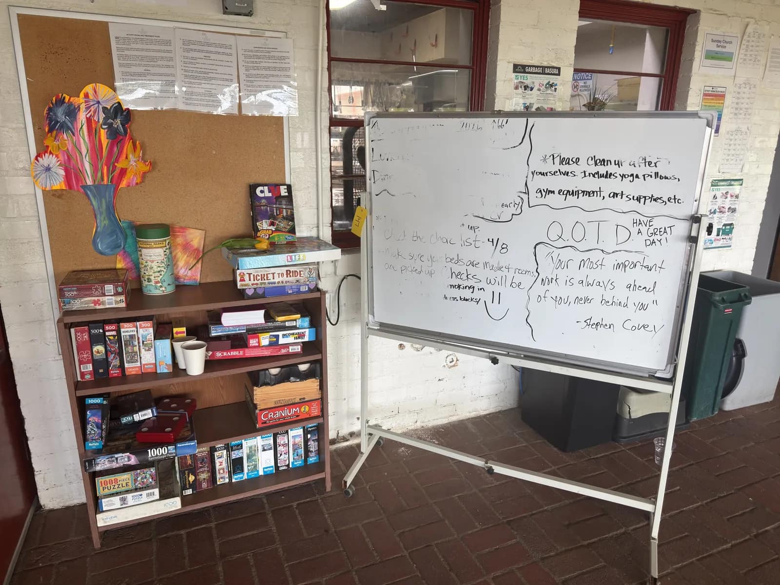 whiteboard-and-counter-4bb716
