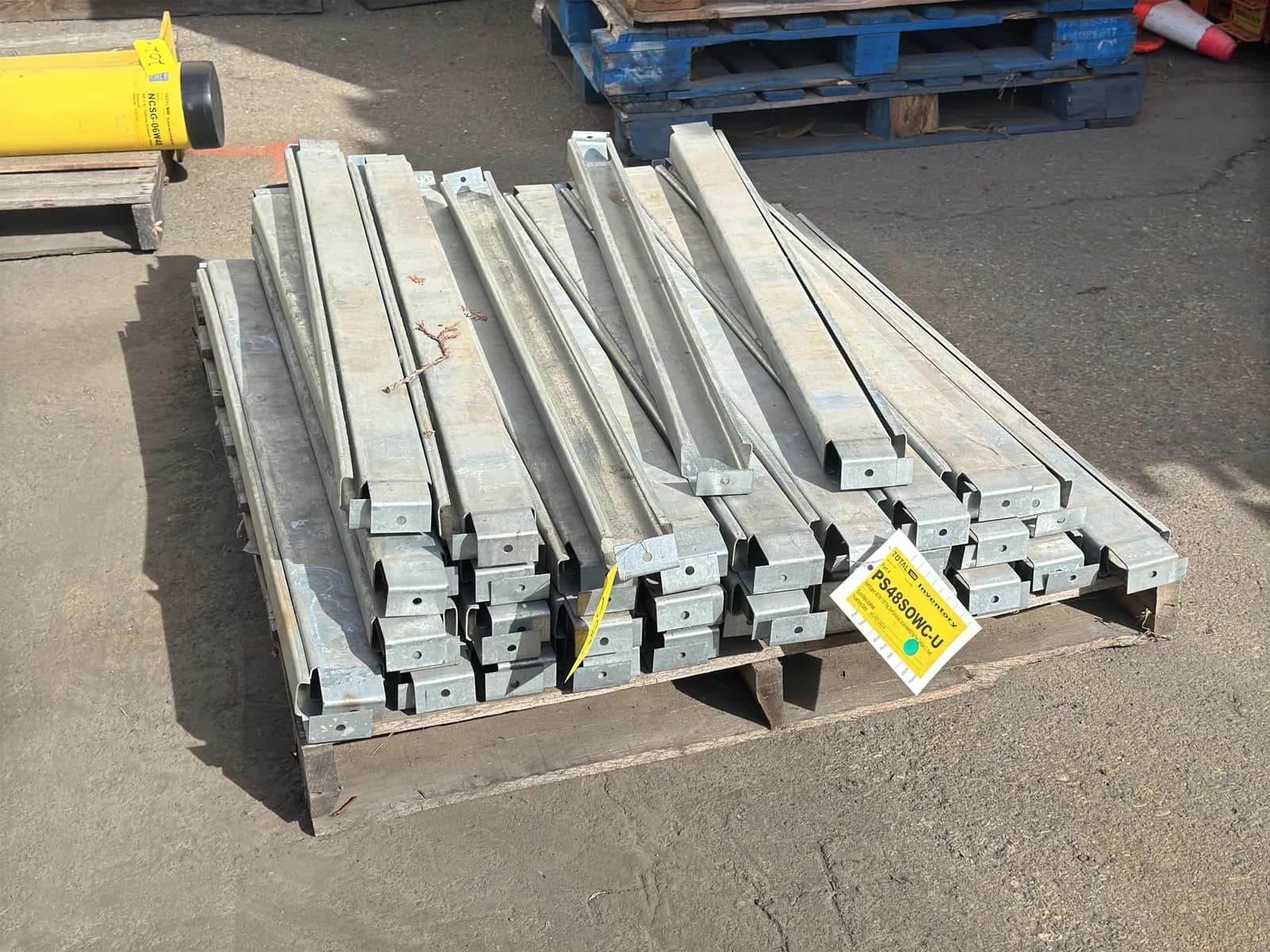 63-48-pallet-supports-mq1eep5i