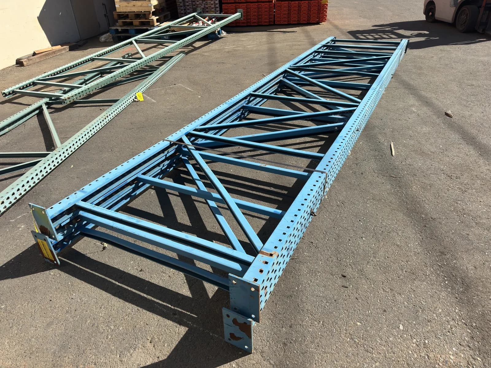 3-49x216-uprights-3x3-column-5x8-footplate-w-4-holes-teardrop-mqdxrhfc
