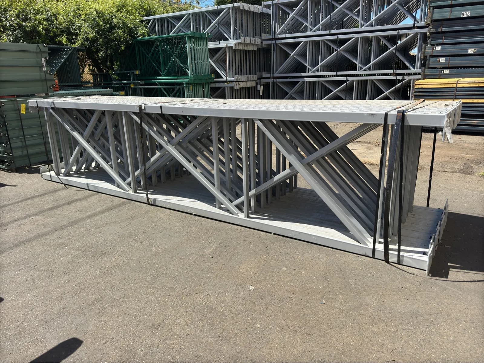 15-42x192-uprights-mq1fg5yw