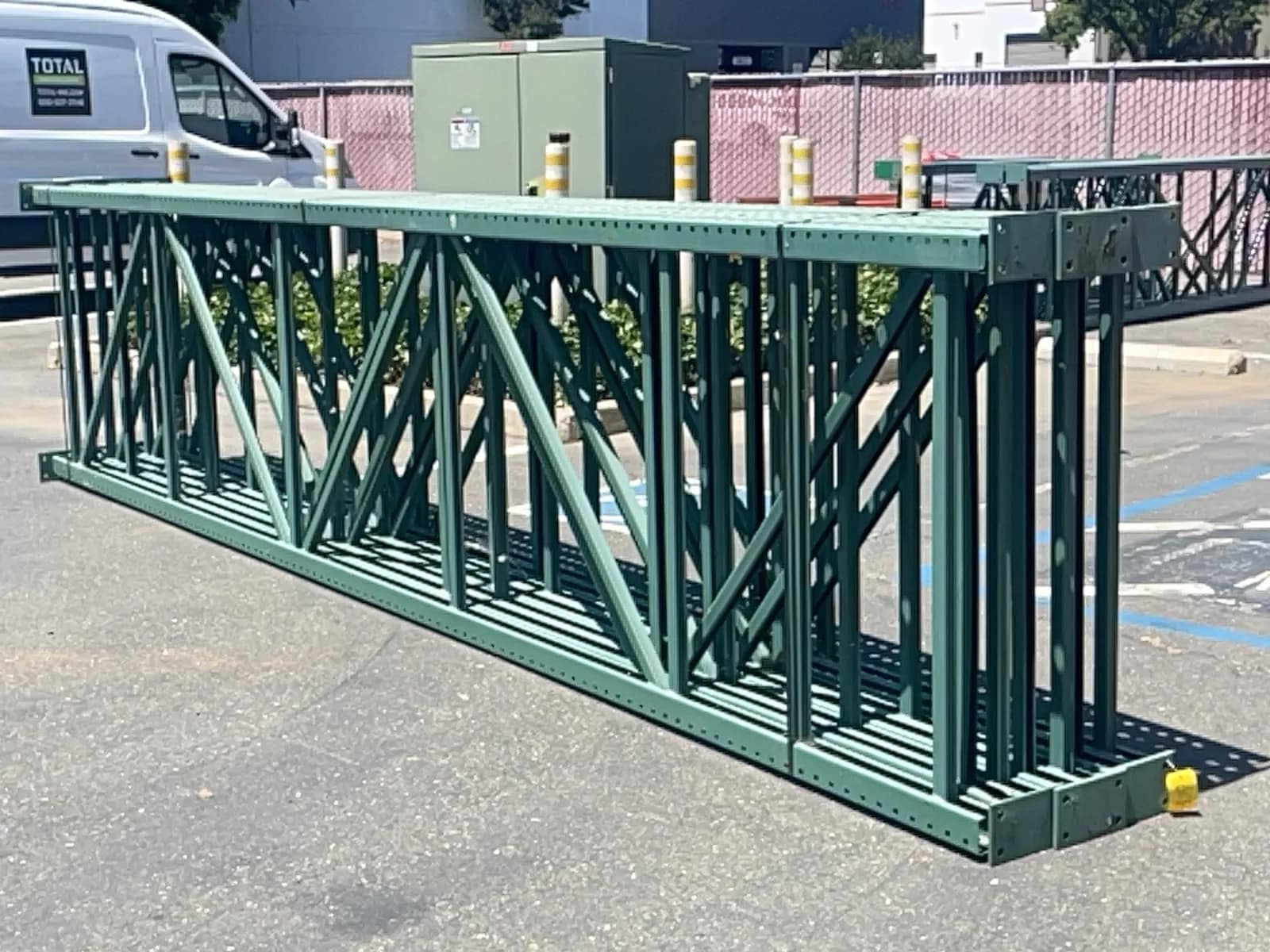 7-48x216-uprights-3x3-column-5x8-foot-plate-mqdxo6ih