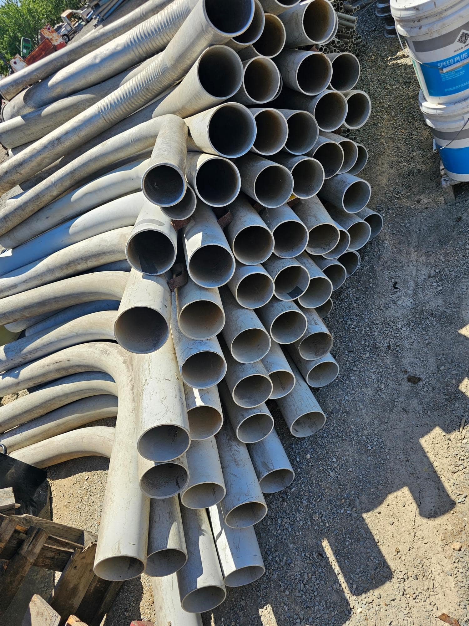 aluminum-pvc-irrigation-pipes-mrxrng6z