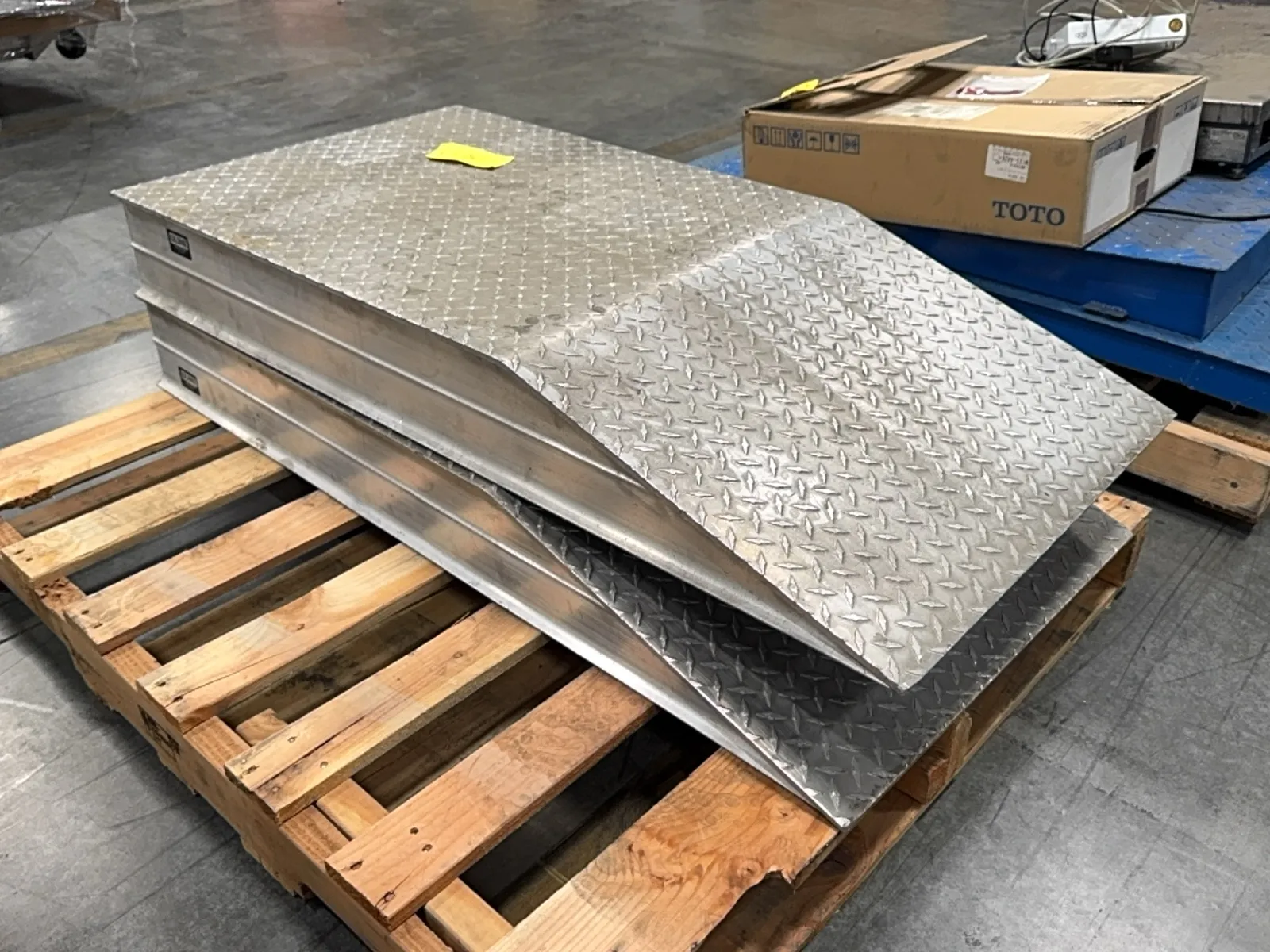 2-uline-forklift-ramps-8261c8