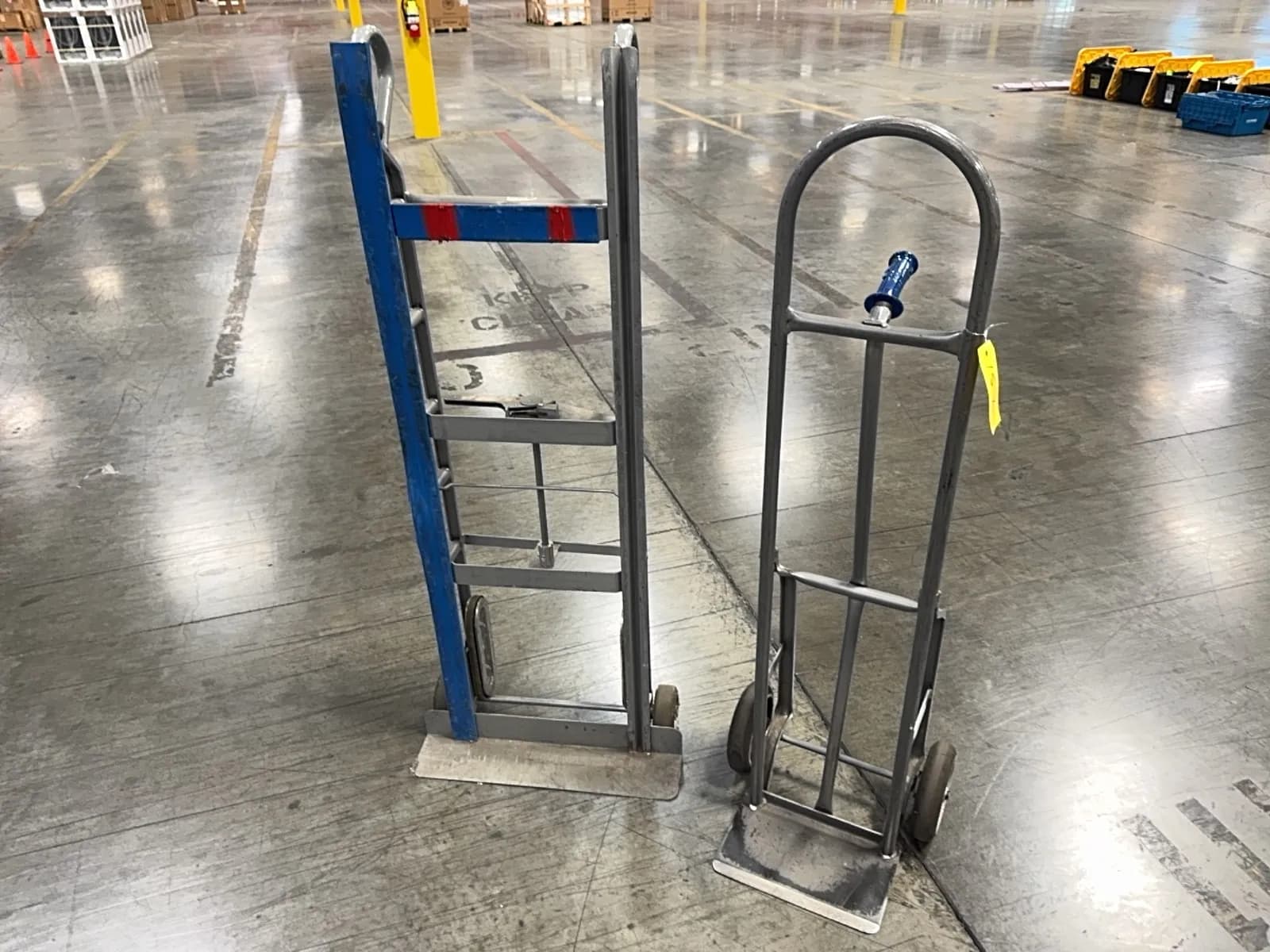 2-hand-trucks-bff470