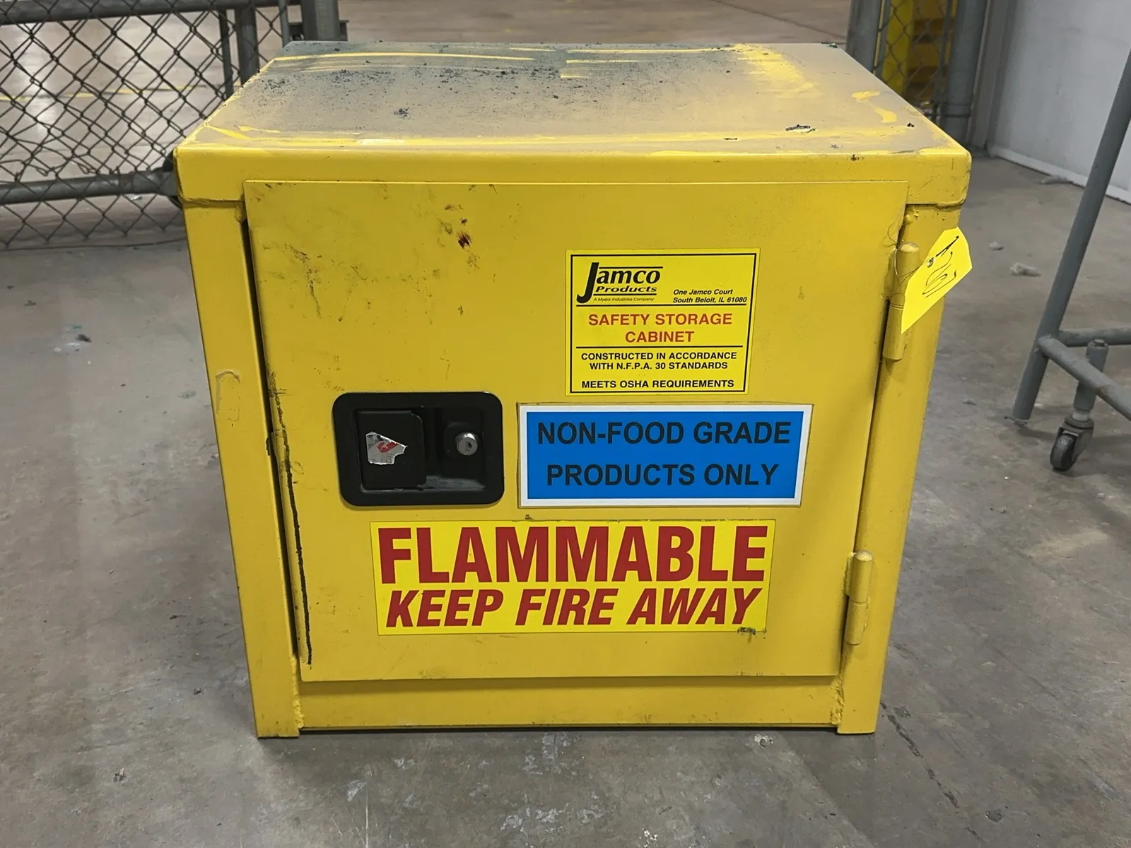 jamco-safety-storage-cabinet-mrdq44ot