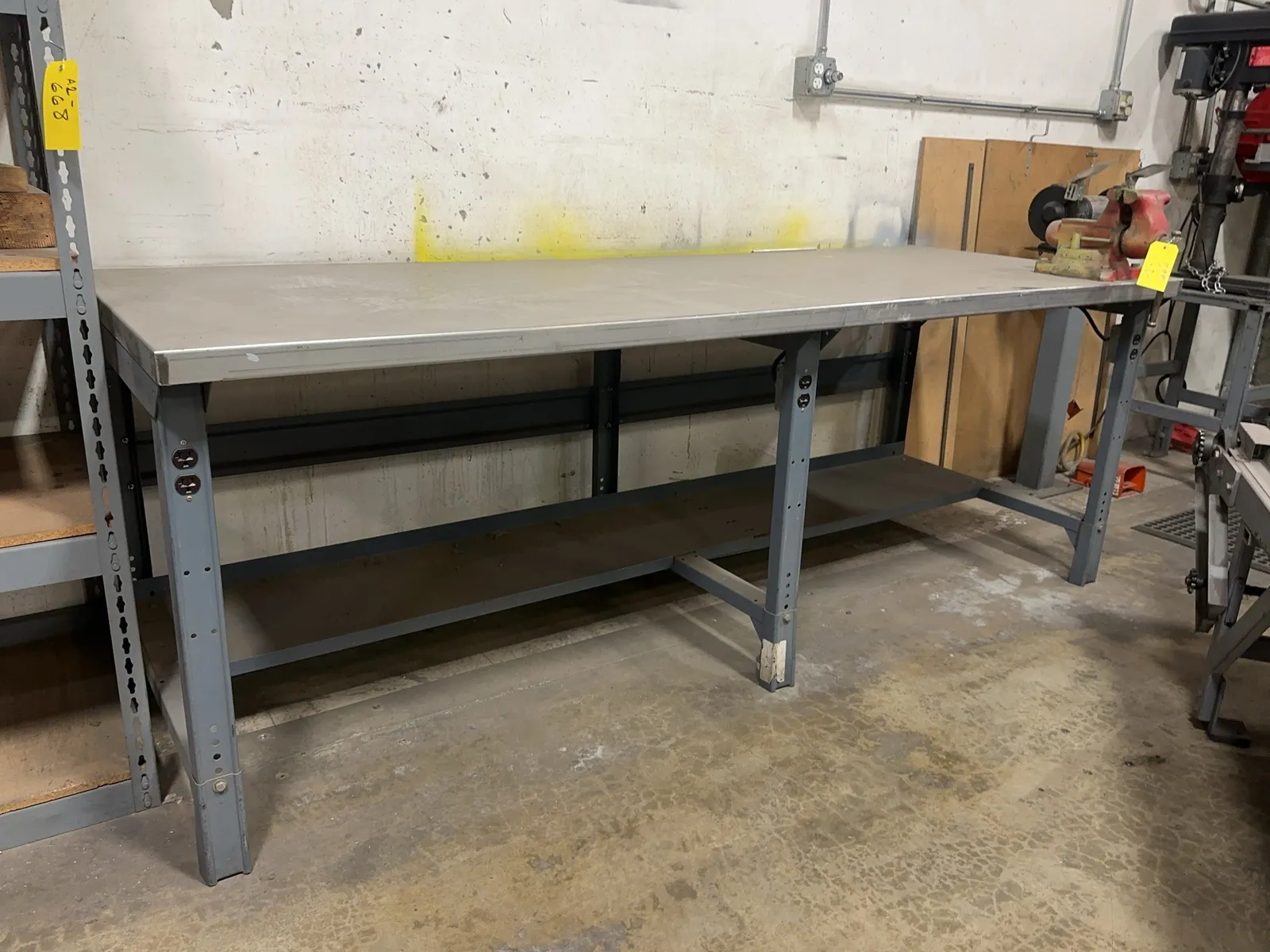 stainless-steel-table-with-mounted-bench-vice-mrjz8tf7