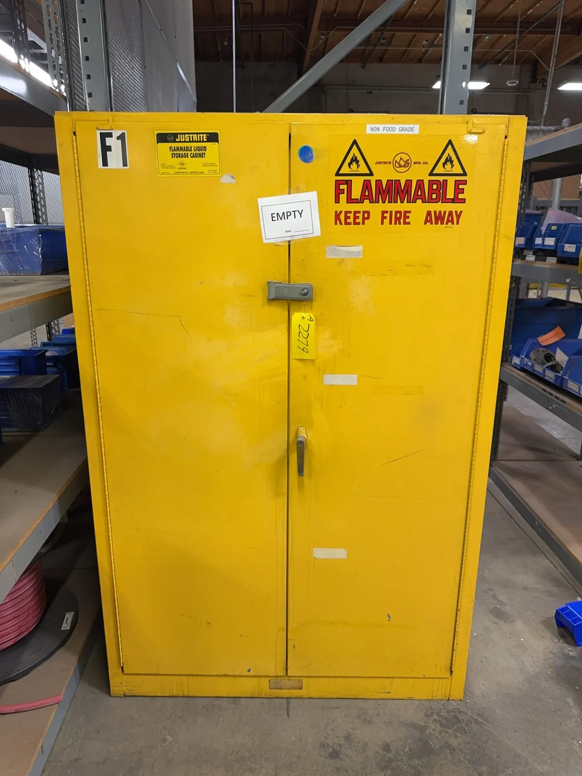 justrite-45-gallon-flammable-liquid-storage-cabinet-mrl9g1ue