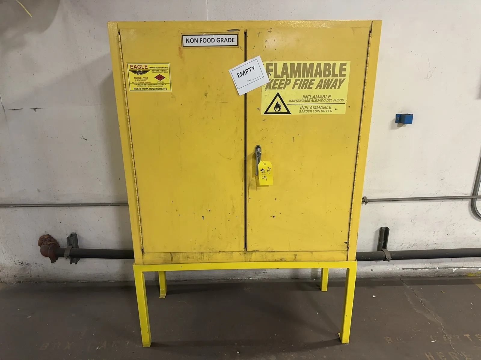 eagle-30-gallon-capacity-safety-storage-cabinet-with-stand-mrl9ebi7