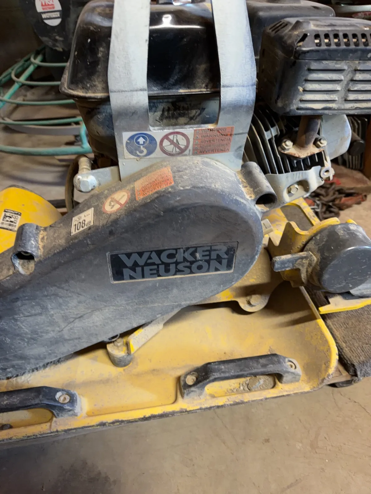 wacker-neuson-vibraplate-compactor-mr0u4b5l