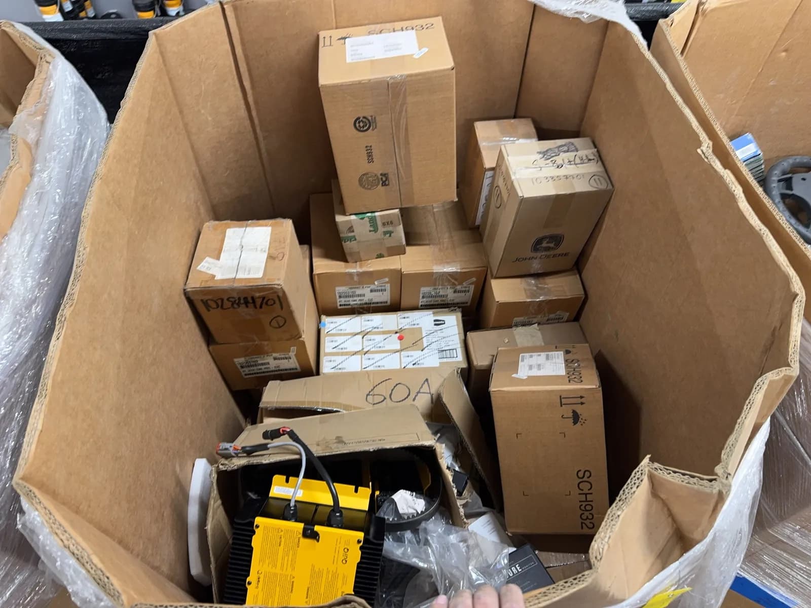bin-and-contents-quiq-battery-chargers-dc-dc-conversion-kits-greenworks-82v-battery-and-john-deere-parts-7bda9b