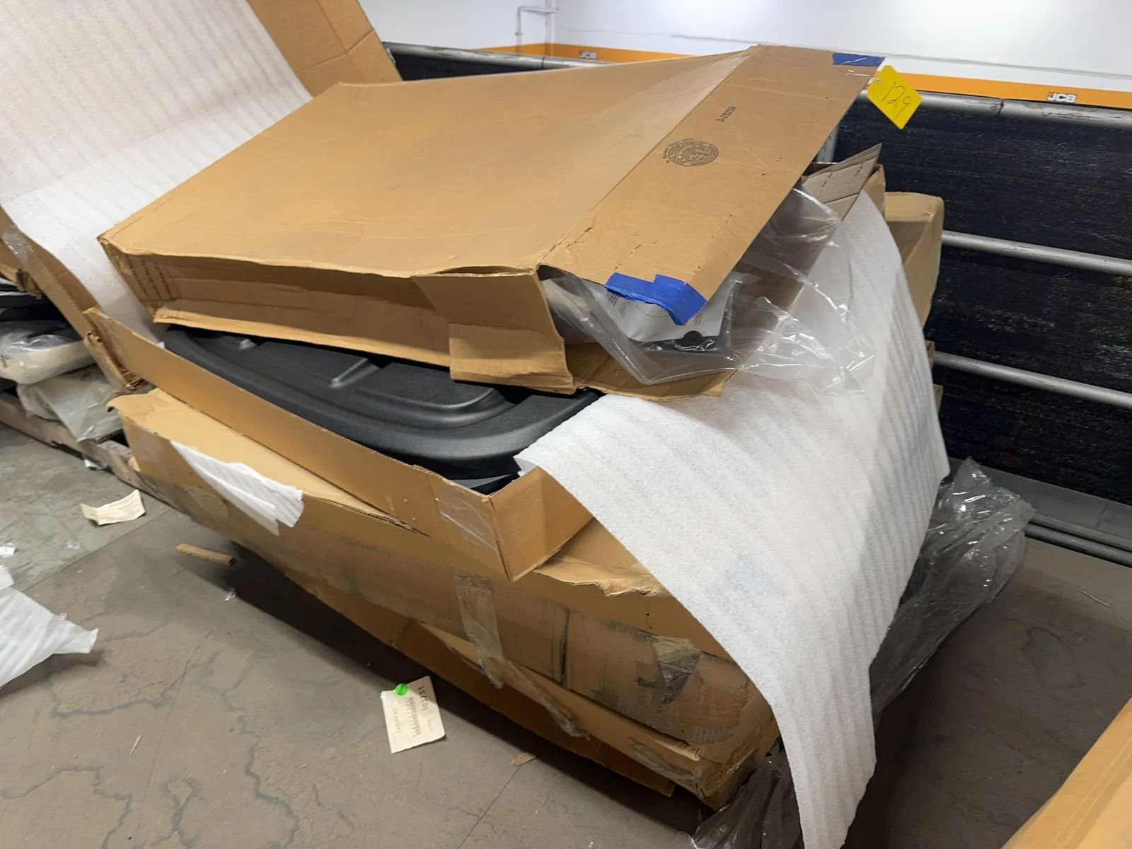 contents-of-pallet-club-car-roof-cabin-kits-and-more-a2c66d