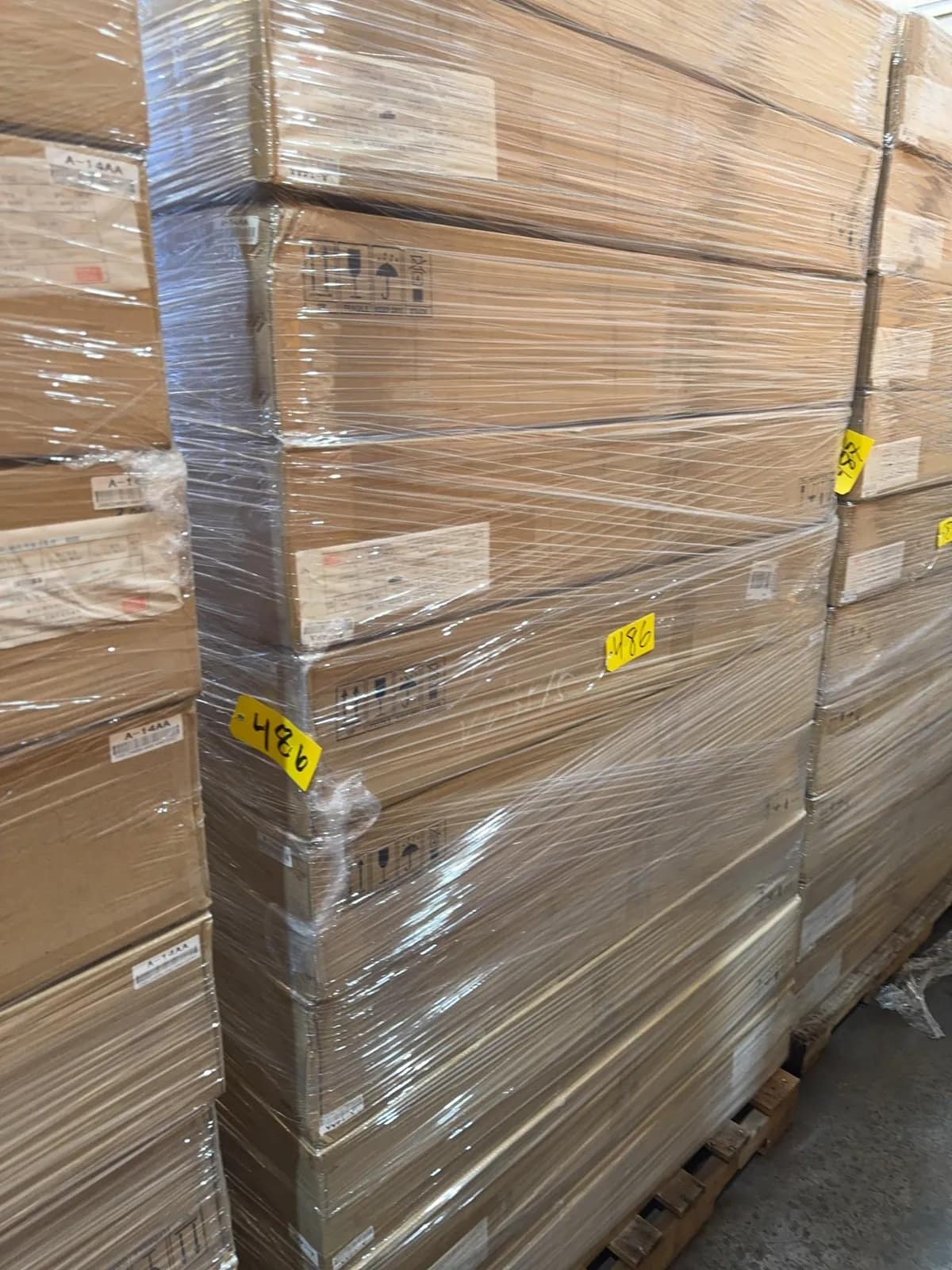 contents-of-pallet-10-assorted-refrigerator-doors-a-14aa-679bec