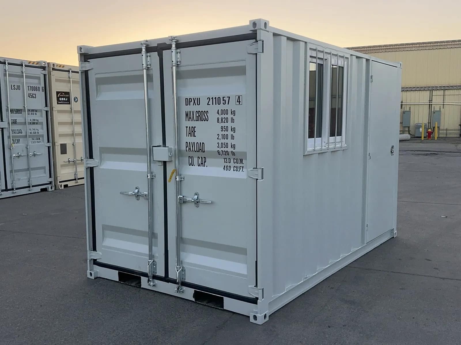 2026-11-container-with-man-door-and-window-mrpe5qaf