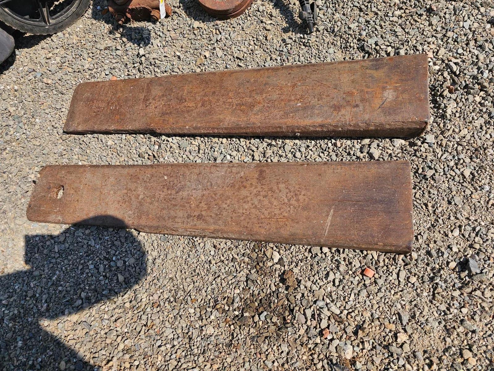 2-forklift-fork-extensions-msf8f8zz
