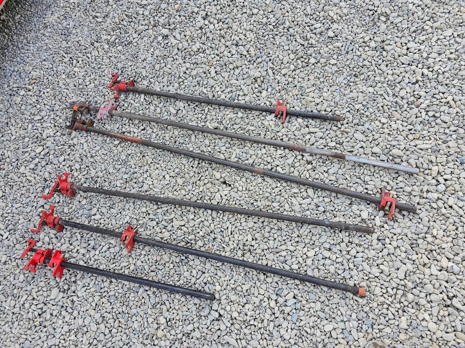 6-heavy-duty-pipe-clamps-with-adjustable-handles-mry3mj3r