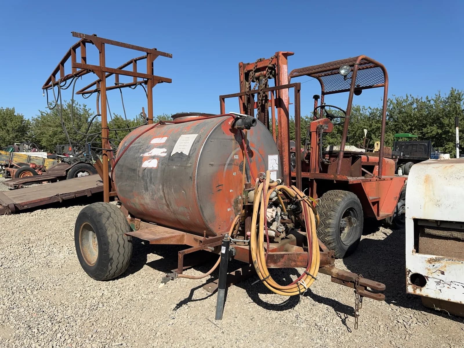 300-gallon-agricultural-spray-tank-with-hose-and-trailer-attachment-msgqvh32