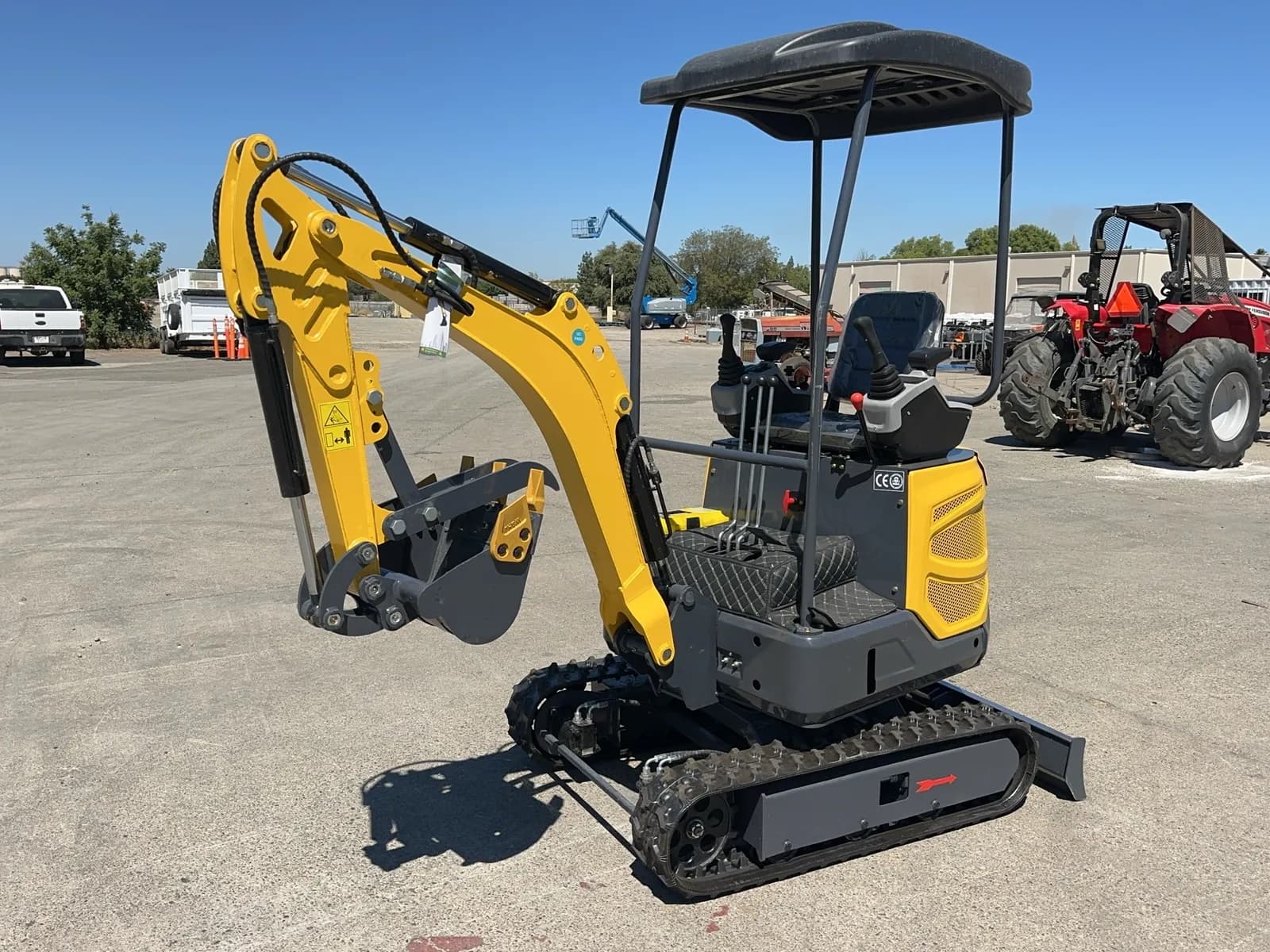 2026-starvox-sv20r-mini-excavator-unused-ms6mro56
