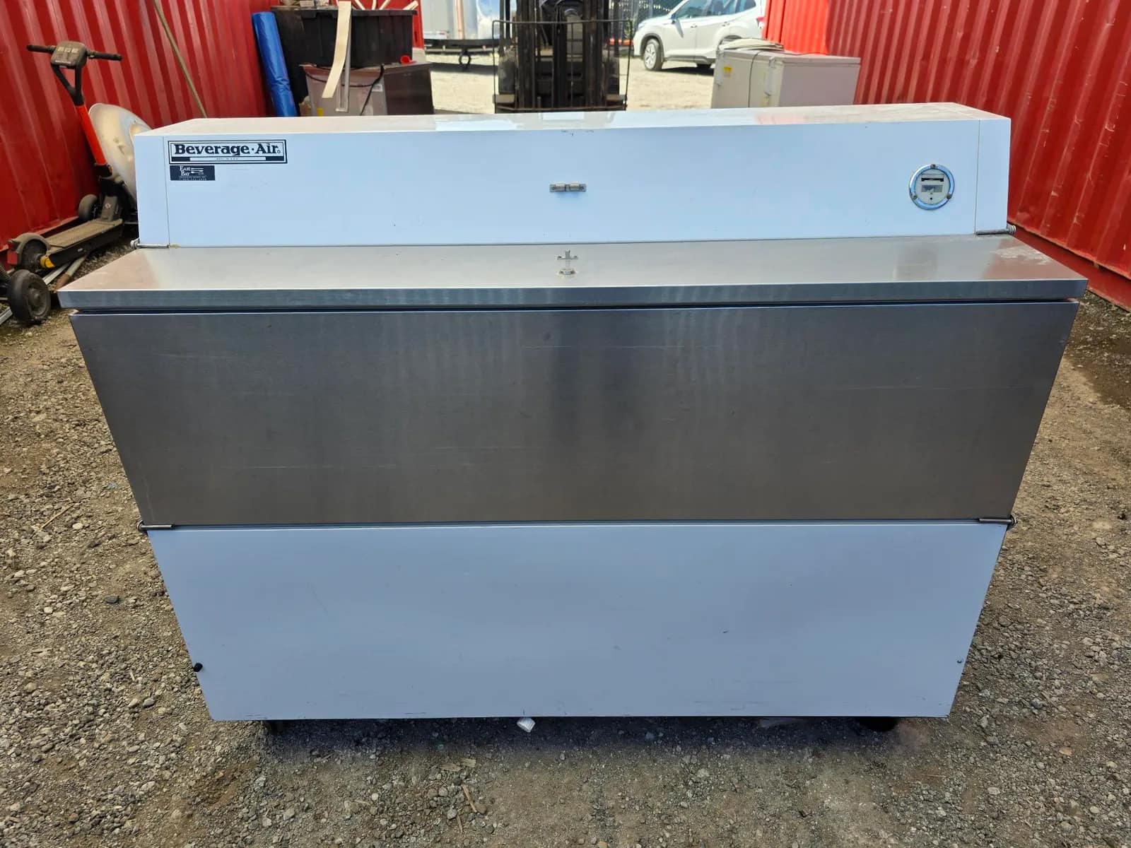 beverage-air-stf58-normal-temp-single-access-milk-cooler-mobile-54cf8e