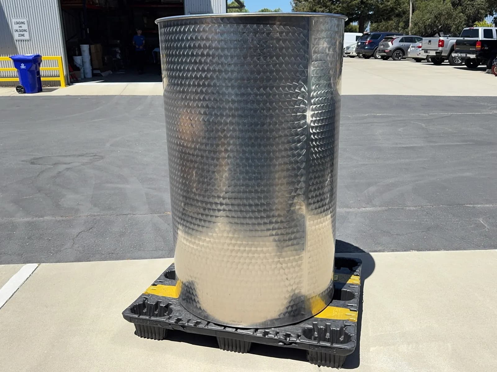 vintners-vault-1000l-stainless-steel-tank-ms98zln8